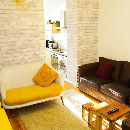 5 Bedroom House Near Cardiff City. מראה חיצוני תמונה