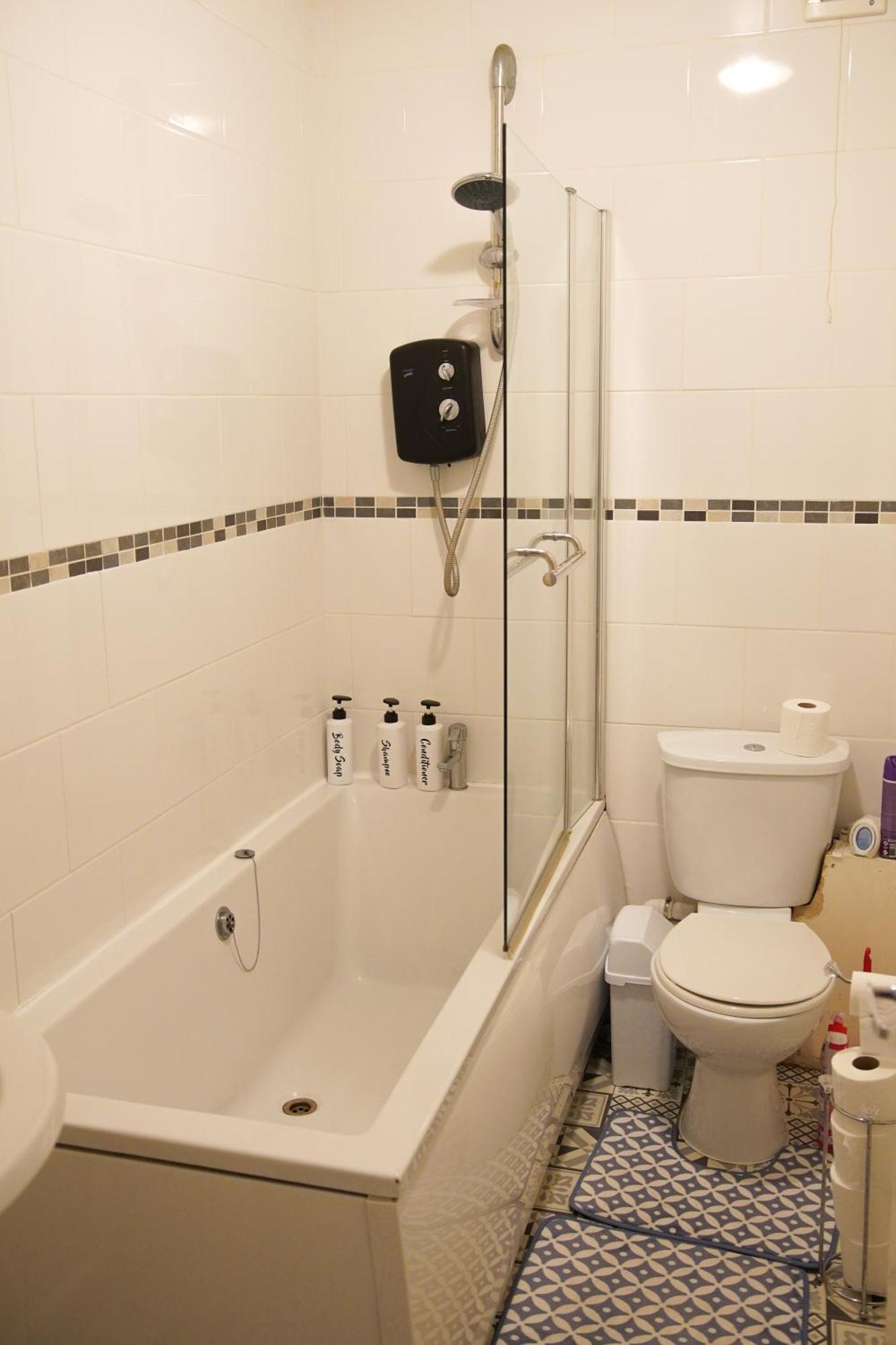 5 Bedroom House Near Cardiff City. מראה חיצוני תמונה