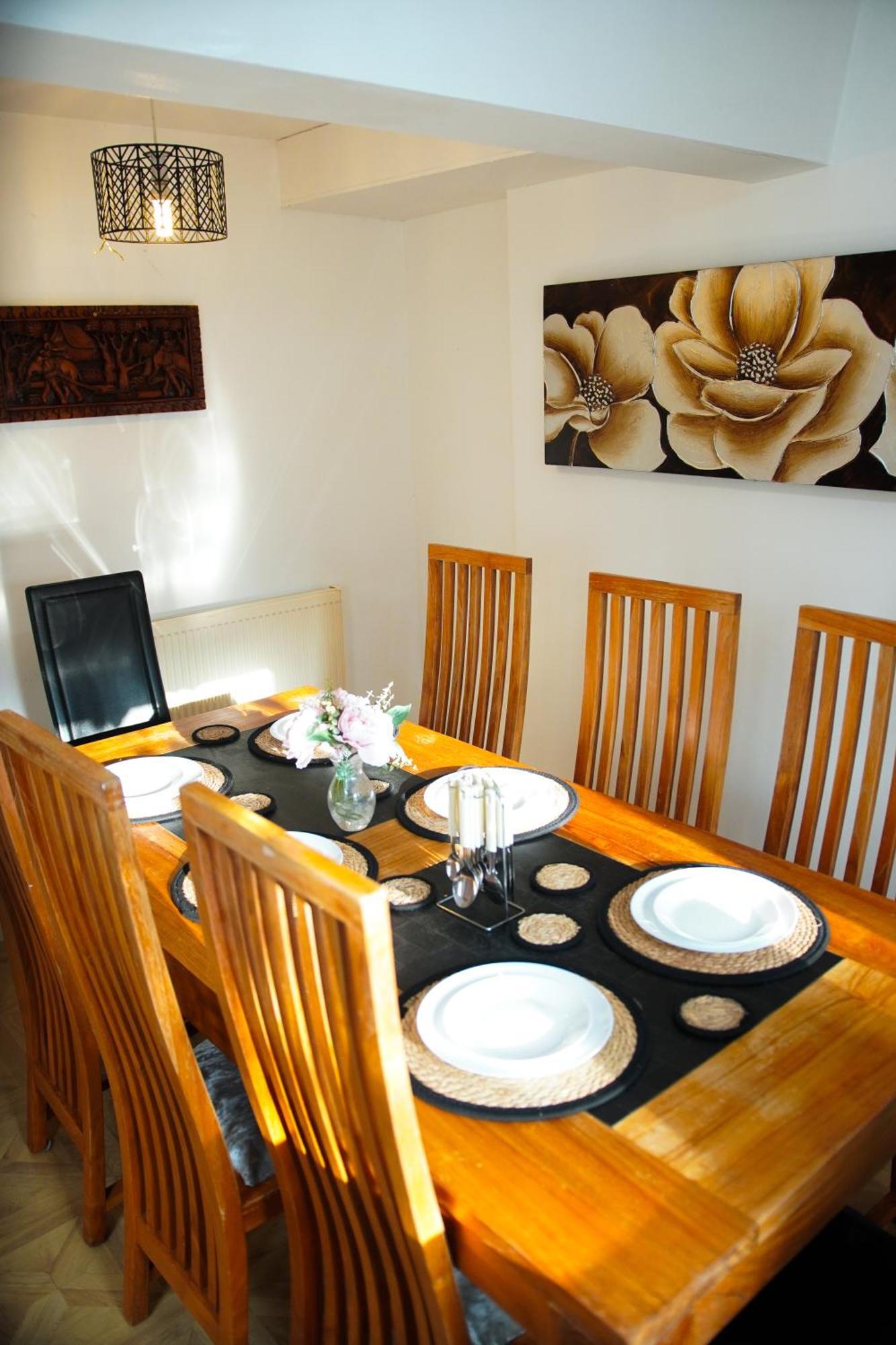 5 Bedroom House Near Cardiff City. מראה חיצוני תמונה