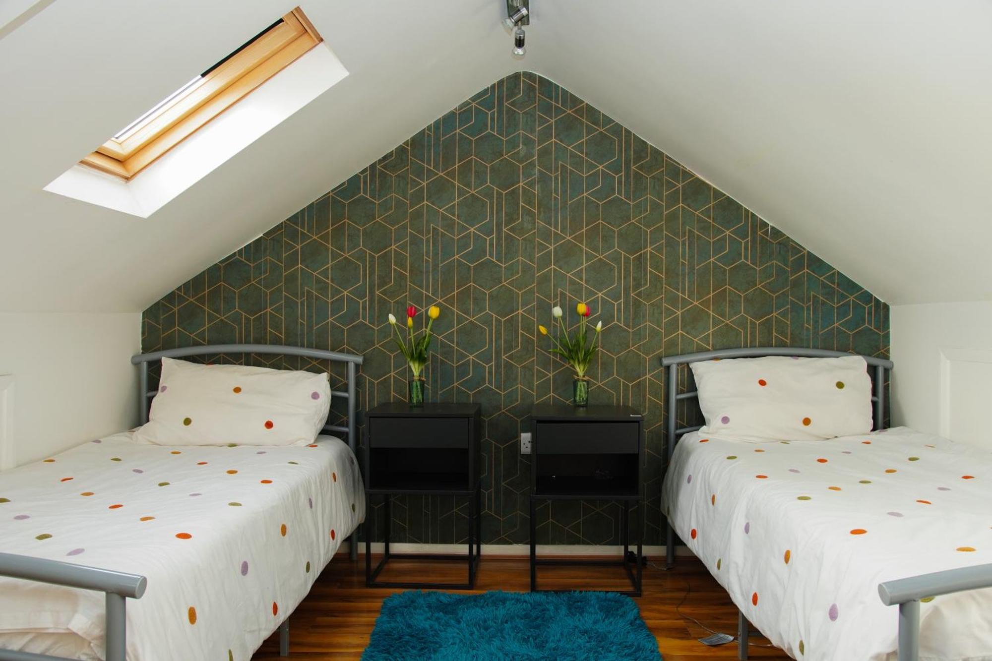 5 Bedroom House Near Cardiff City. מראה חיצוני תמונה
