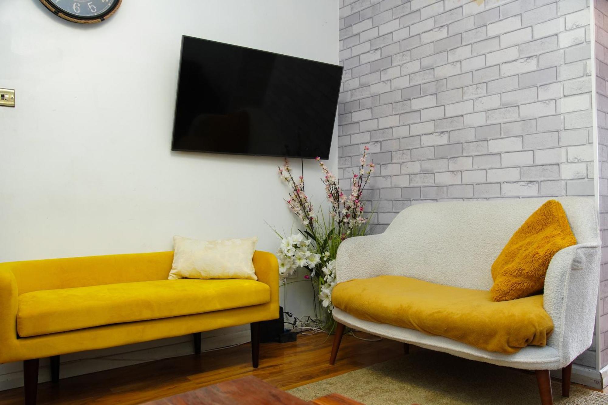 5 Bedroom House Near Cardiff City. מראה חיצוני תמונה